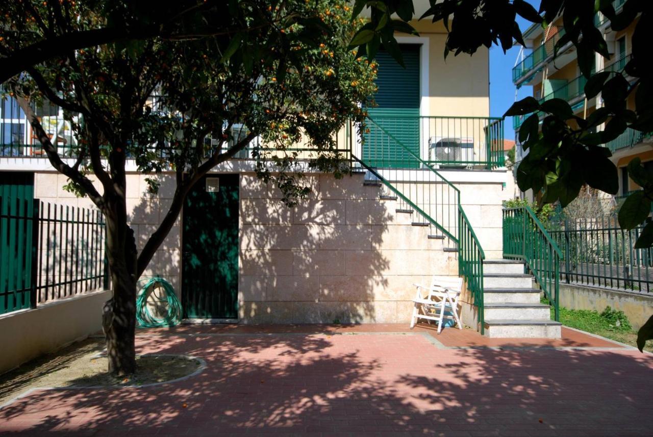 Appartamenti Con Giardino E Posto Auto Per Famiglie Finale Ligure Ngoại thất bức ảnh
