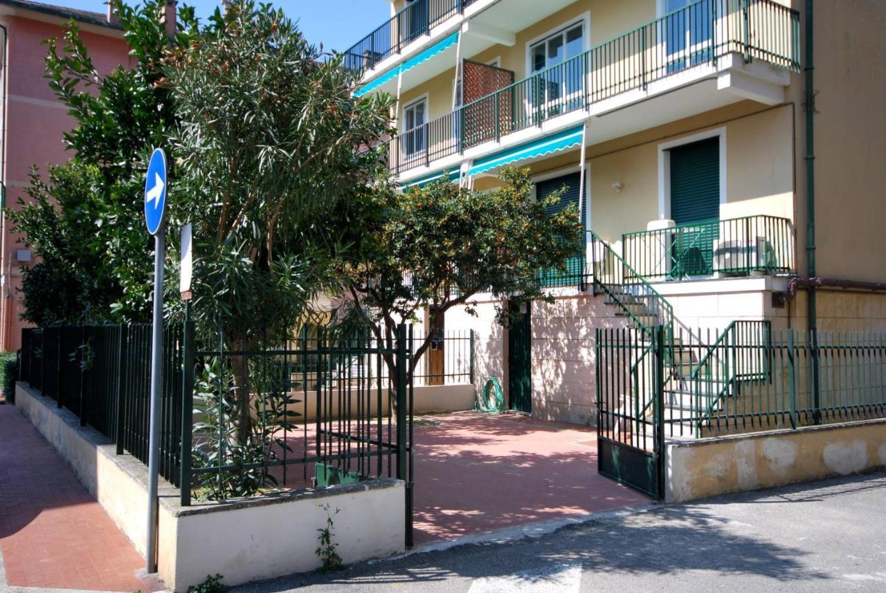 Appartamenti Con Giardino E Posto Auto Per Famiglie Finale Ligure Ngoại thất bức ảnh